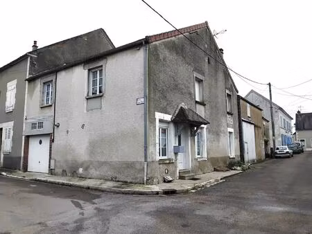 ensemble immobilier composé de deux maisons situé à mailly - le - chateau au prix de 114..