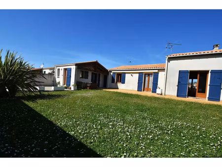 vente maison 5 pièces 97 m² la brée-les-bains (17840)