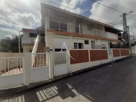 location appartement 3 pièces 58.76 m² à fort de france (97200)  772 €