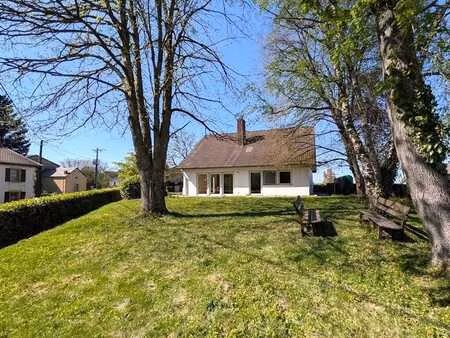 maison 4 façades 220 m² à ruette (virton)