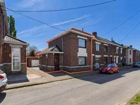 maison 3 façades avec jardin et garage