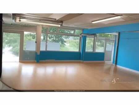 local commercial de 160 m² sur lesneven blanchisserie
