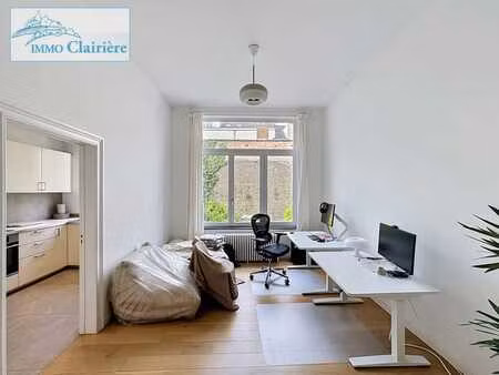 appartement une chambre dans une belle maison à deux pas de