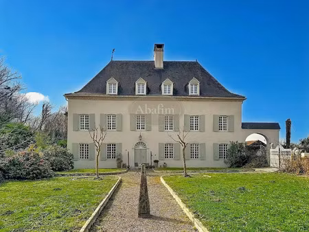 vente manoir 7 pièces 400 m² à sauveterre-de-béarn (64390)  892 500 €