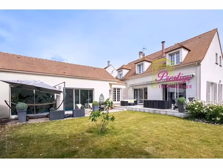 vente maison 8 pièces 248.3 m² à le mesnil-le-roi (78600)  1 385 000 €