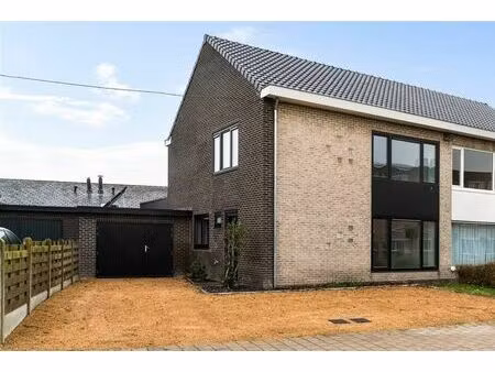 maison à vendre à bremstraat 21 rijkevorsel (rbv90415)