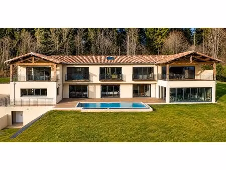 maison contemporaine de prestige avec deux piscines chauffées e