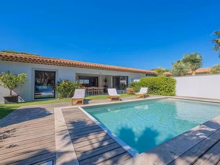 villa de 4 pièces de luxe en location sainte-maxime  provence-alpes-côte d'azur