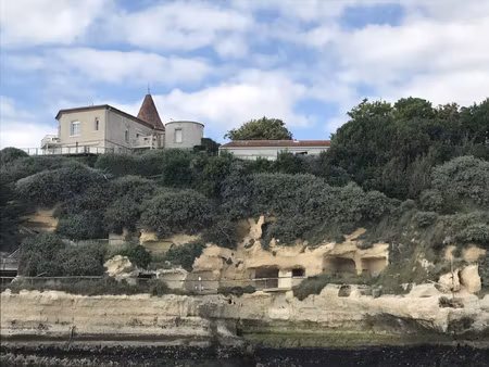 appartement d'exception avec terrasse panoramique et vue mer