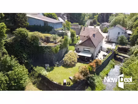 exclusivite moncey maison en pierre 250 m2 de type 8 rénovée