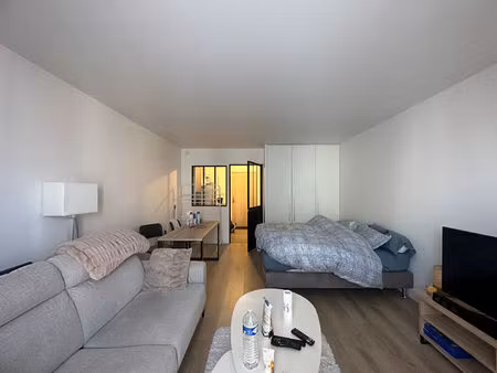 a louer : bel appartement entièrement meublé 1 pièce  28 95m2 - arpajon