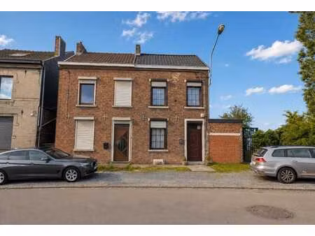 maison 3 façades avec jardin