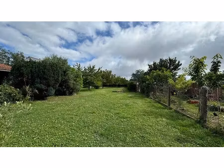 vente terrain 791 m² à fouras (17450)  272 000 €