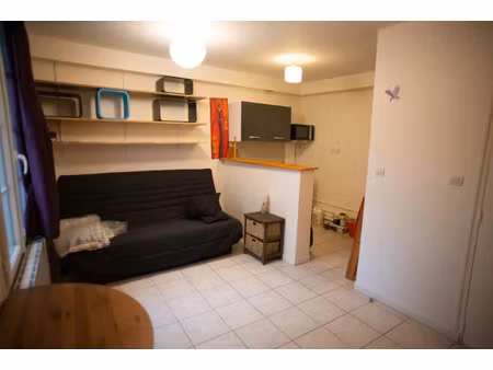 location meublée appartement 1 pièce 18 m² à montreuil (93100)  655 €