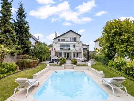 maison 3 ch. avec piscine et jardin 876m²