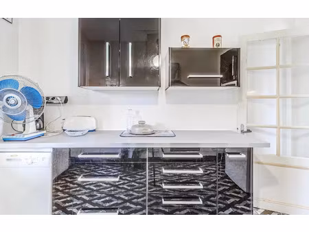 location meublée maison 3 pièces 65 m² à la tremblade (17390)  910 €