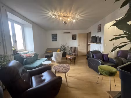 location meublée propriété 4 pièces 117 m² à grandris (69870)  765 €