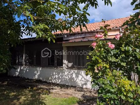 maison de village de 81 m² à generac