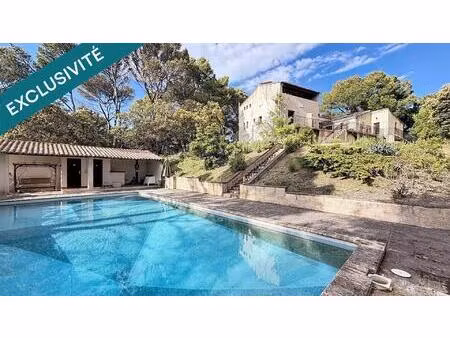 maison 200 m² piscine vue dégagée terrain 3600 m² double garage studio