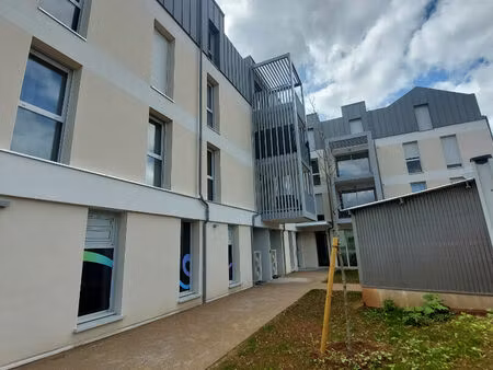 location appartement 3 pièces 70m²
