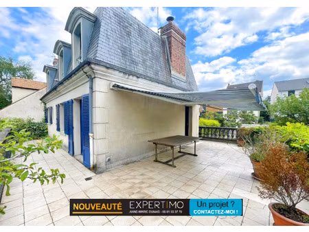 maison de charme avec un style mansard - terrasse spacieuse exposee sud ouest - grand terr