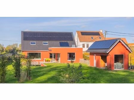 unieke passiefbouw villa met prachtige tuin en heerlijk zwembad