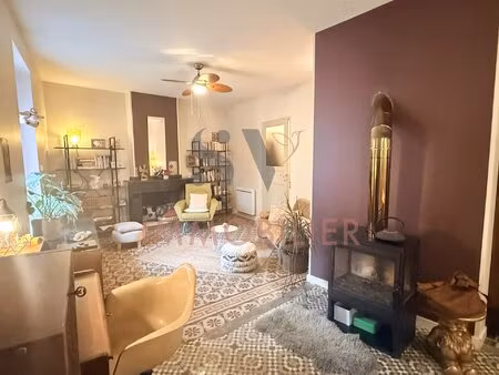 coup de cœur maison de village avec terrasse tropézienne + atelier en bonus