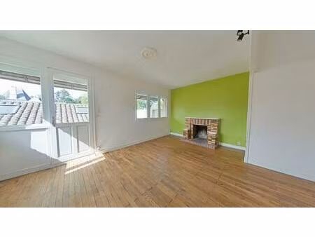 location appartement 3 pièces 81m² loudun 86200
