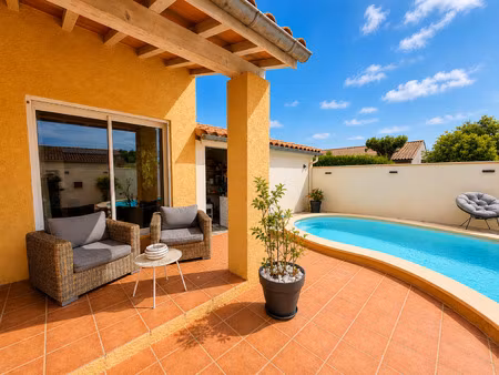 caissargues villa contemporaine avec piscine