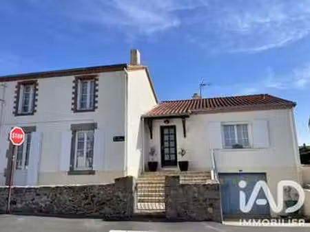vente maison à saint-mesmin (85700) : à vendre / 110m² saint-mesmin