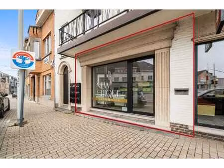 commerce sur un emplacement commercial à ninove