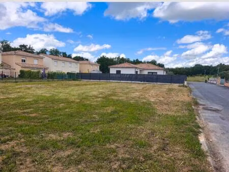 terrain constructible viabilisé à vendre
