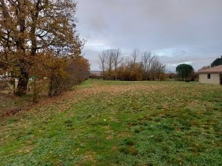 terrain constructible viabilisé à vendre
