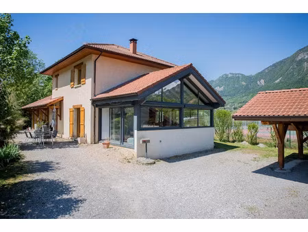 vente maison 8 pièces 178 m² à bonneville (74130)  505 000 €