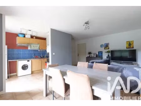appartement à saint-étienne-de-tulmont (82410)