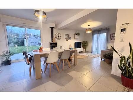 maison saint-fuscien 124 m² t-5 à vendre  400 000 €