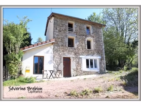 charmante maison en pierre  au calme  terrain  2/3 chambres  celles sur durolle