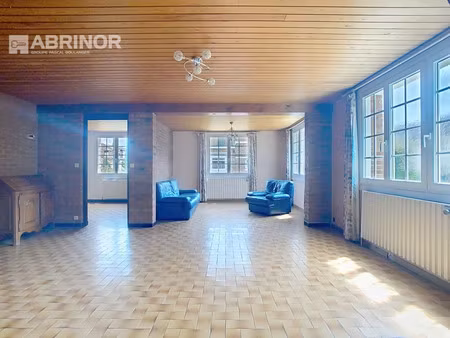 maison de ville à vendre dans le quartier bourg