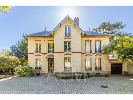 maison de luxe à vendre dans le quartier nord ouest