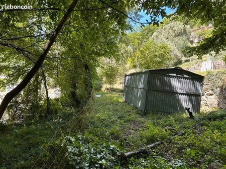 terrain de loisirs non constructible – environ 1000 m²