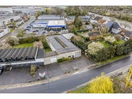 entrepôt avec bureau (env. 600 m²) à louer à aalter