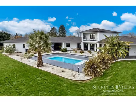 villa de luxe à vendre à carignan-de-bordeaux