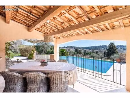 villa 6 pièces 123 m²