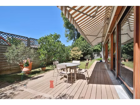 duplex de luxe à vendre dans le quartier parchamp–albert kahn