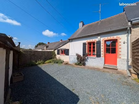 maison en pierres proche bourg