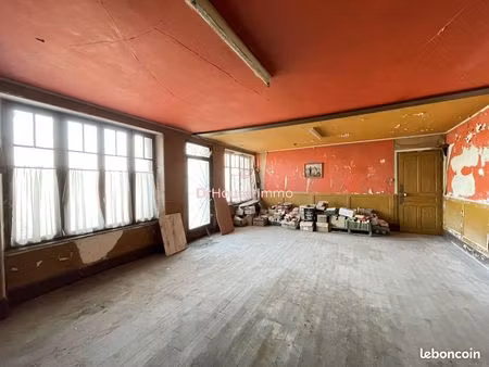 immeuble 6 pièces 300 m²
