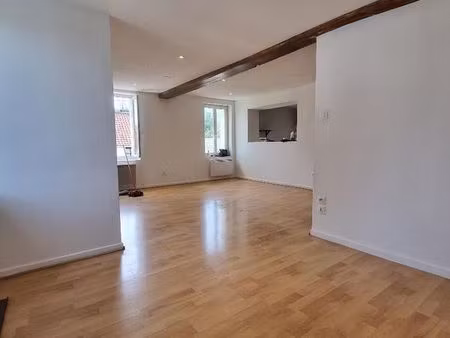 a louer f3 en duplex à minutes du centre d'onnaing