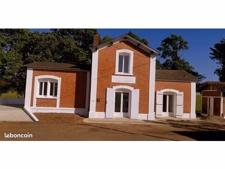 studio + mezzanine + jardin + petit local