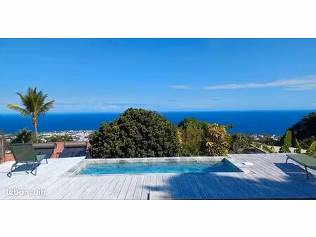 villa rez-de-chaussée vue mer avec piscine