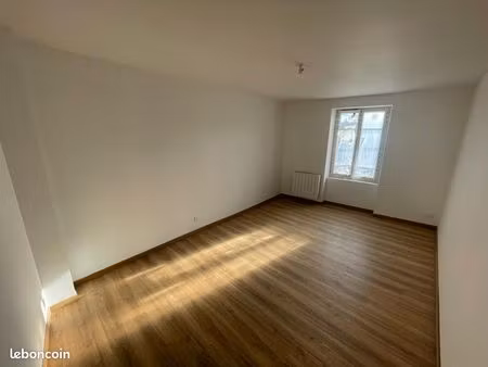 appartement t3 refait à neuf